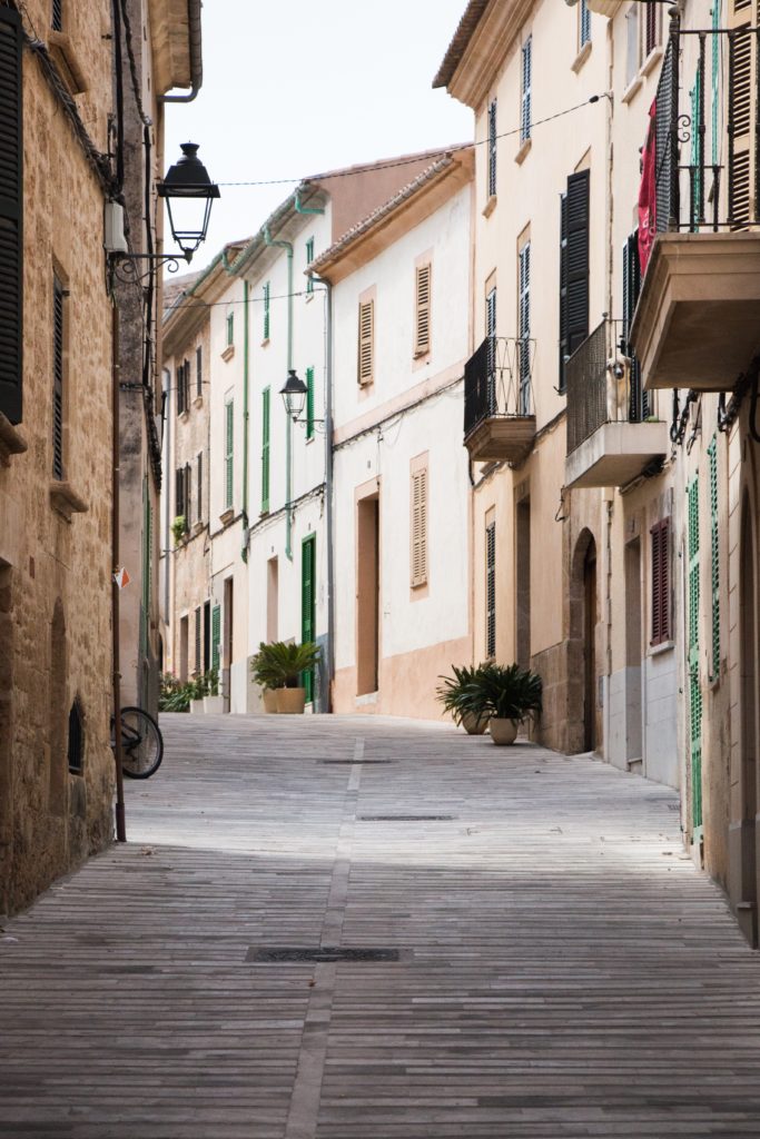 Calle de España - Rincones de España donde navegar