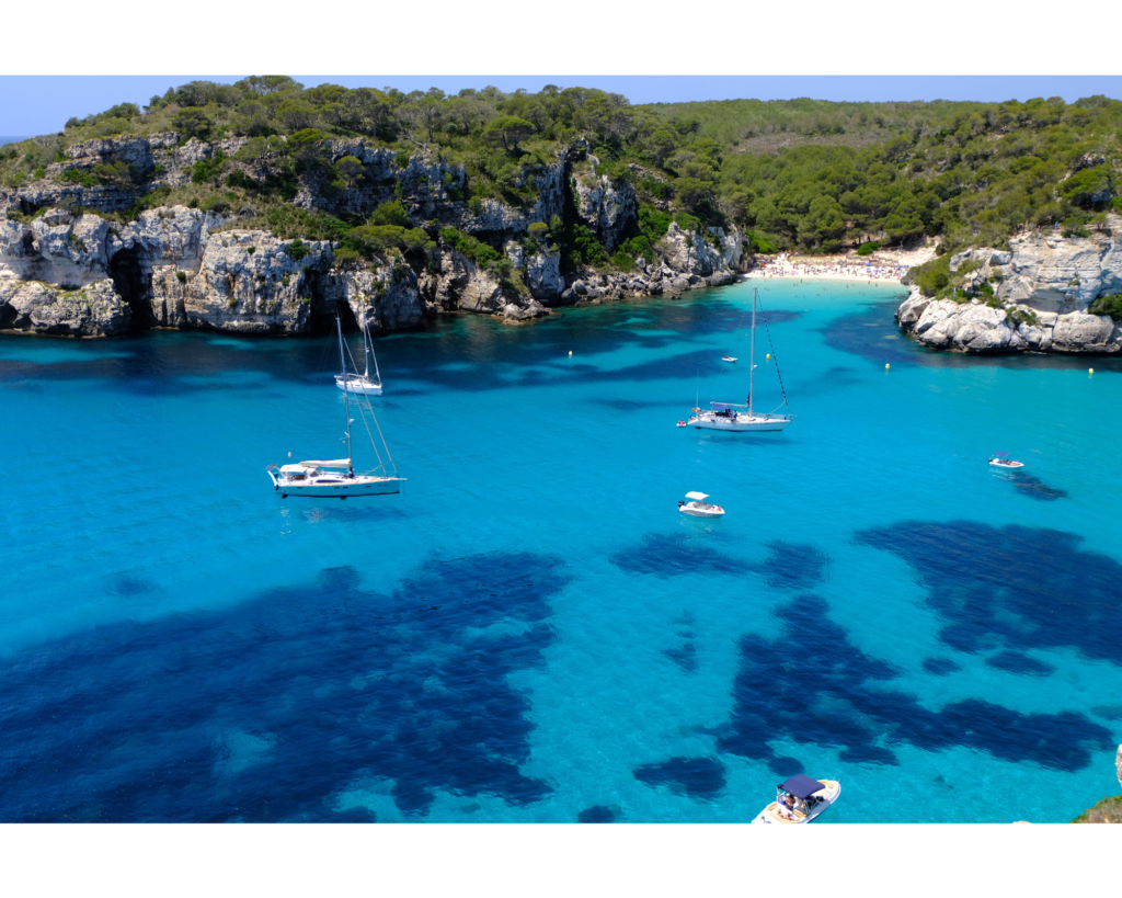 Cala de las Islas Baleares - Dónde viajar y navegar en Septiembre