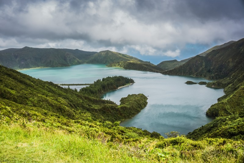 Qué ver en las islas Azores: ruta en barco por las Azores