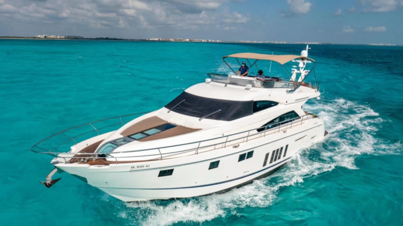 alquilar un barco en Cancún - superyates de lujo