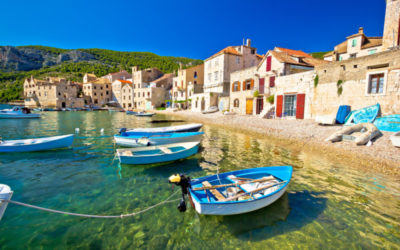 Tu guía para alquilar un velero y navegar por Croacia: los mejores destinos, consejos y mucho más 