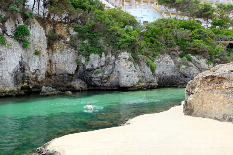 Actividades acuáticas en Menorca: descubre las mejores aventuras náuticas de la isla