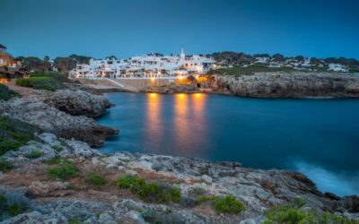 Mejor época del año para alquilar un barco en Menorca: guía temporada a temporada