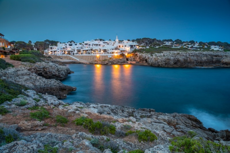 Mejor época del año para alquilar un barco en Menorca: guía temporada a temporada
