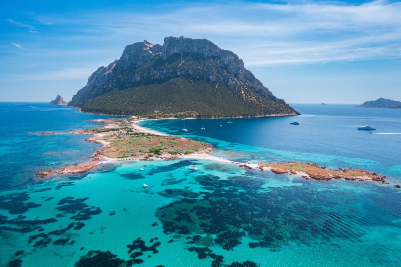 Isla de Tavolara vista desde el mar